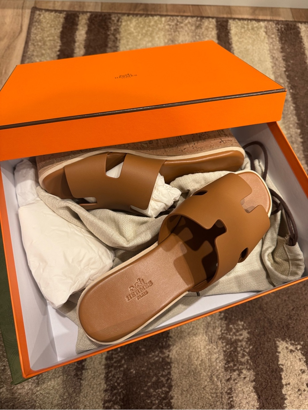 Hermes Eze Wedge Shoes. - Picture 4 of 9